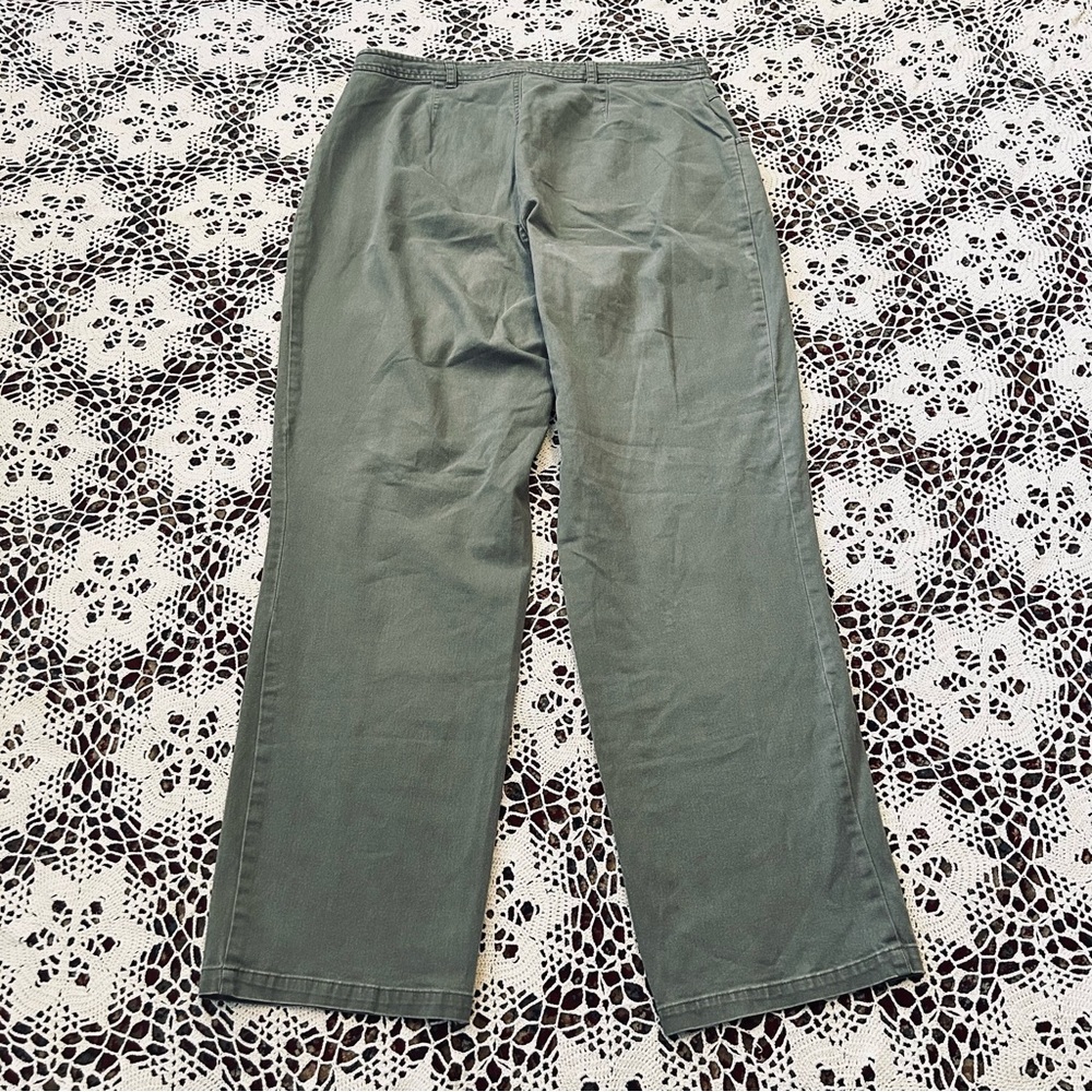 Stylish CJ Banks Green Khaki Pants - Picture 5 of 6